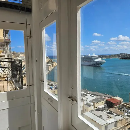 Portus Noir 度假居 *