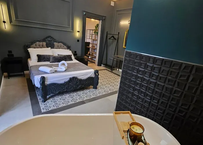 Portus Noir 度假居 *